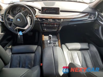 Zdjęcie 8 z 13 samochodu: 2014 BMW X5 SDRIVE35I VIN:5UXKR2C58E0H33262 - miniatura