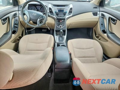 Zdjęcie 8 z 12 samochodu: 2016 HYUNDAI ELANTRA SE VIN:5NPDH4AE7GH686319 - miniatura