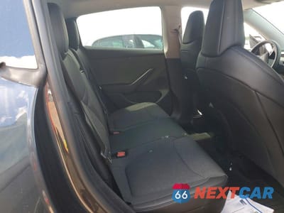 Zdjęcie 10 z 12 samochodu: 2026 TESLA MODEL Y VIN:7SAYGDED2TA626334 - miniatura
