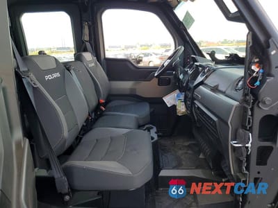 Piąte zdjęcie samochodu w środku: 2026 POLARIS RANGER CREW XD 1500 NORTHSTAR EDITION ULTIMATE VIN:3NSX6W1R4TM288442 - miniatura
