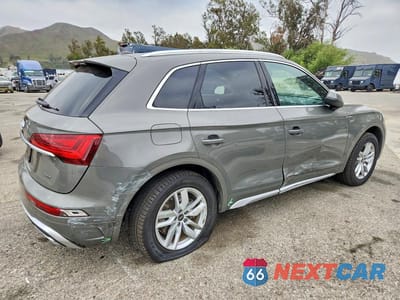 Trzecie zdjęcie samochodu z tyłu: 2023 AUDI Q5 PREMIUM 45 VIN:WA1GAAFY1P2118615 - miniatura