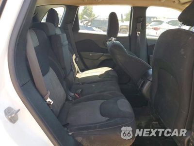 Zdjęcie 11 z 13 samochodu: 2017 JEEP CHEROKEE SPORT VIN:1C4PJLAB9HW507789 - miniatura
