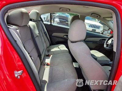 Zdjęcie 10 z 12 samochodu: 2015 CHEVROLET CRUZE LT VIN:1G1PC5SB2F7217799 - miniatura