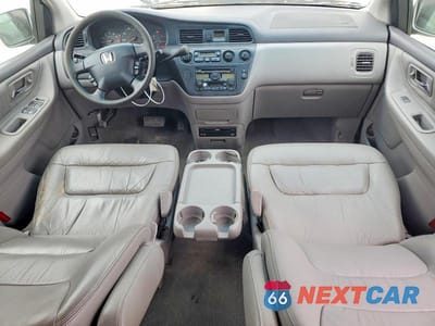 Zdjęcie 8 z 13 samochodu: 2002 HONDA ODYSSEY EXL VIN:2HKRL18032H514861 - miniatura