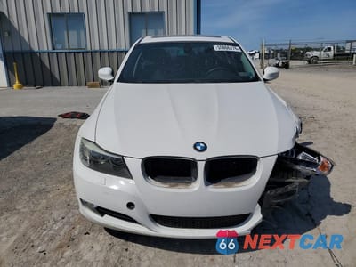 Piąte zdjęcie samochodu w środku: 2009 BMW 328 XI SULEV VIN:WBAPK535X9A512804 - miniatura