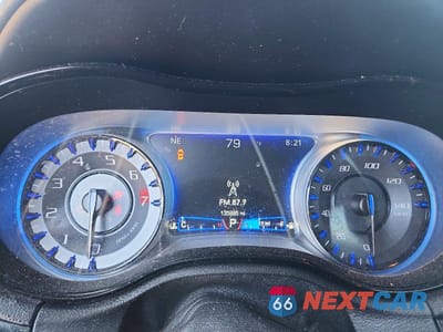 Zdjęcie 9 z 12 samochodu: 2019 CHRYSLER 300 S VIN:2C3CCAGG0KH586246 - miniatura