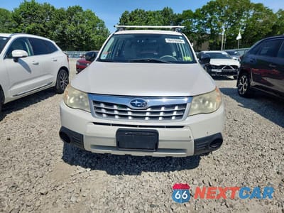 Piąte zdjęcie samochodu w środku: 2011 SUBARU FORESTER 2.5X VIN:JF2SHABC3BH737181 - miniatura