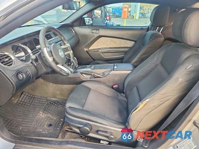 Zdjęcie 7 z 12 samochodu: 2014 FORD MUSTANG VIN:1ZVBP8AM4E5209995 - miniatura