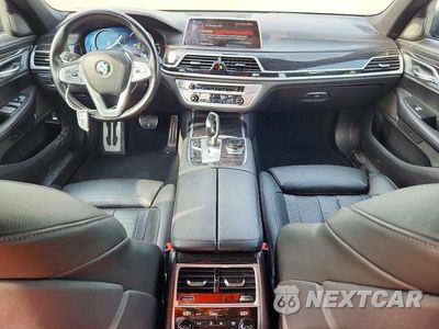 Zdjęcie 8 z 12 samochodu: 2019 BMW 740 XI VIN:WBA7E4C55KGV70565 - miniatura