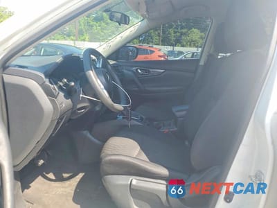 Zdjęcie 7 z 13 samochodu: 2018 NISSAN ROGUE S VIN:5N1AT2MV1JC755635 - miniatura