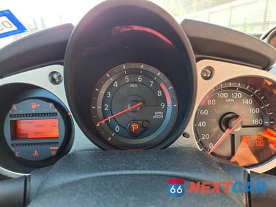 Zdjęcie 9 z 12 samochodu: 2015 NISSAN 370Z SPORT TECH VIN:JN1AZ4EHXFM441624 - miniatura