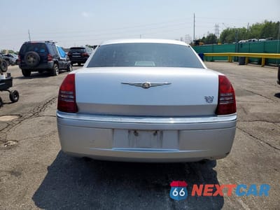 Zdjęcie 6 z 12 samochodu: 2005 CHRYSLER 300C VIN:2C3JA63HX5H630251 - miniatura