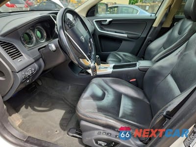 Zdjęcie 7 z 13 samochodu: 2010 VOLVO XC60 T6 VIN:YV4992DZ0A2096054 - miniatura