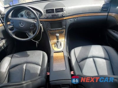 Zdjęcie 8 z 12 samochodu: 2008 MERCEDES-BENZ E 350 VIN:WDBUF56X78B326653 - miniatura