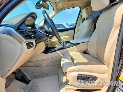 Zdjęcie 7 z 13 samochodu: 2015 BMW X5 XDRIVE35I VIN:5UXKR0C55F0K53151 - miniatura