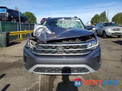 Piąte zdjęcie samochodu w środku: 2021 VOLKSWAGEN ATLAS SE VIN:1V2LP2CA6MC507979 - miniatura