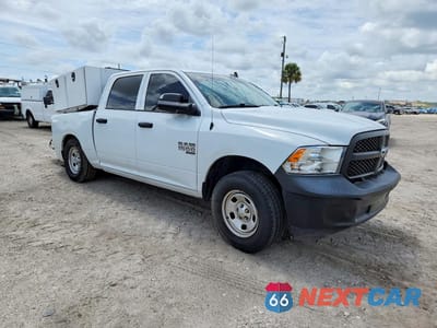 Czwarte zdjęcie samochodu z boku: 2022 RAM 1500 CLASSIC TRADESMAN VIN:3C6RR7KG2NG429831 - miniatura