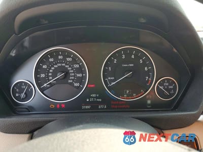 Zdjęcie 9 z 12 samochodu: 2018 BMW 320 I VIN:WBA8E1G53JNU89295 - miniatura