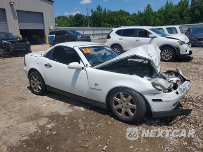 Czwarte zdjęcie samochodu z boku: 1998 MERCEDES-BENZ SLK 230 KOMPRESSOR VIN:WDBKK47F7WF061564 - miniatura