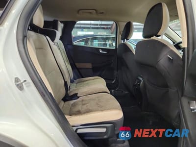 Zdjęcie 11 z 13 samochodu: 2020 FORD ESCAPE SE VIN:1FMCU9G63LUB46496 - miniatura