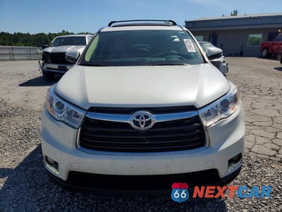 Piąte zdjęcie samochodu w środku: 2016 TOYOTA HIGHLANDER LIMITED VIN:5TDYKRFH4GS162462 - miniatura