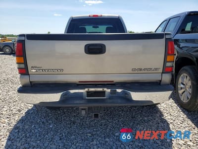 Zdjęcie 6 z 12 samochodu: 2003 CHEVROLET SILVERADO K3500 VIN:1GCJK33113F153752 - miniatura