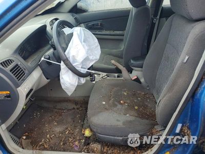 Zdjęcie 7 z 12 samochodu: 2006 KIA SPECTRA EX VIN:KNAFE121265215671 - miniatura
