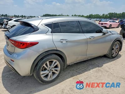 Trzecie zdjęcie samochodu z tyłu: 2017 INFINITI QX30 PREMIUM VIN:SJKCH5CP5HA027550 - miniatura