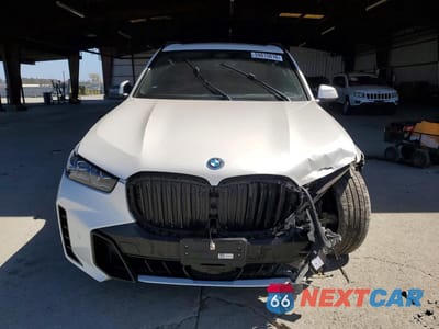 Piąte zdjęcie samochodu w środku: 2024 BMW X5 XDRIVE50E VIN:5UX43EU04R9T34586 - miniatura