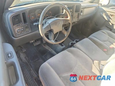 Zdjęcie 8 z 12 samochodu: 2006 CHEVROLET SILVERADO K1500 VIN:1GCEK14T56E154080 - miniatura