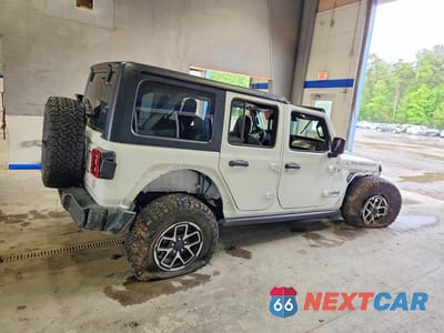 Trzecie zdjęcie samochodu z tyłu: 2026 JEEP WRANGLER RUBICON VIN:1C4PJXFG6TW178635 - miniatura