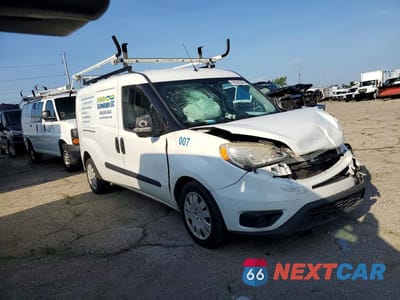 Czwarte zdjęcie samochodu z boku: 2016 RAM PROMASTER CITY SLT VIN:ZFBERFBT1G6B52162 - miniatura