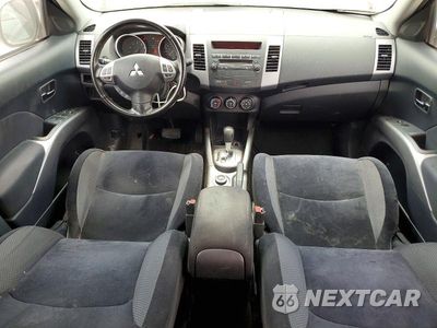 Zdjęcie 8 z 13 samochodu: 2012 MITSUBISHI OUTLANDER ES VIN:JA4AT2AW6CU602886 - miniatura