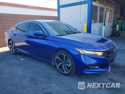 Czwarte zdjęcie samochodu z boku: 2018 HONDA ACCORD SPORT VIN:1HGCV1F32JA105383 - miniatura