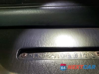 Zdjęcie 12 z 12 samochodu: 2004 JEEP WRANGLER VIN:1J4FA29104P787120 - miniatura