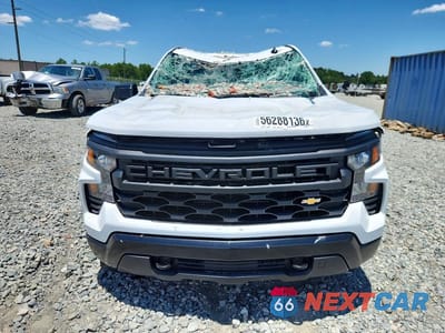 Piąte zdjęcie samochodu w środku: 2026 CHEVROLET SILVERADO K1500 VIN:3GCPKAEK6TG328628 - miniatura
