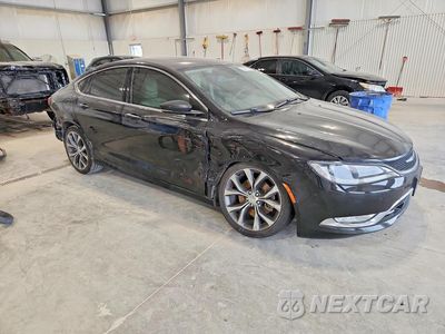 Czwarte zdjęcie samochodu z boku: 2015 CHRYSLER 200 C VIN:1C3CCCCG7FN526902 - miniatura
