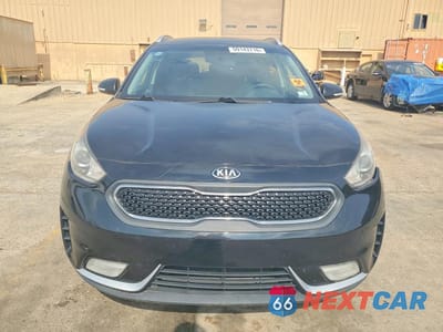 Piąte zdjęcie samochodu w środku: 2017 KIA NIRO LXS SPECIAL EDITION VIN:KNDCC3LC4H5065900 - miniatura
