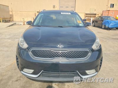 Piąte zdjęcie samochodu w środku: 2017 KIA NIRO LXS SPECIAL EDITION VIN:KNDCC3LC4H5065900 - miniatura