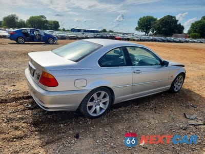 Trzecie zdjęcie samochodu z tyłu: 2000 BMW 323 CI VIN:WBABM3341YJN88233 - miniatura