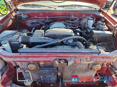 Zdjęcie 11 z 12 samochodu: 2000 TOYOTA TUNDRA SR5 VIN:5TBBT4415YS090550 - miniatura
