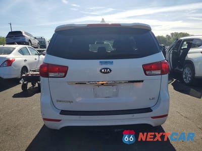 Zdjęcie 6 z 12 samochodu: 2016 KIA SEDONA LX VIN:KNDMB5C16G6090002 - miniatura