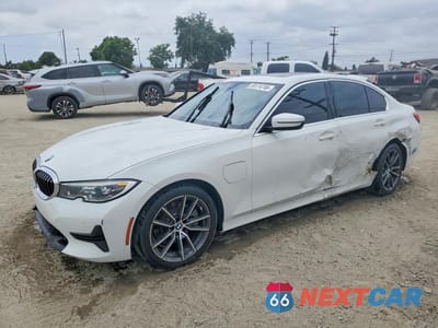2021 BMW 330E 3MW5P7J06M8B98245 - główne zdjęcie licytacji z USA - miniatura