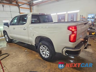 Drugie zdjęcie samochodu z przodu: 2026 CHEVROLET SILVERADO C1500 RST VIN:1GCPADED9TZ259035 - miniatura