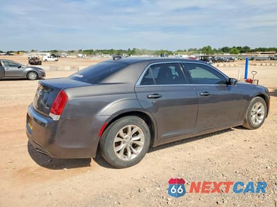 Trzecie zdjęcie samochodu z tyłu: 2016 CHRYSLER 300 LIMITED VIN:2C3CCAAG2GH116767 - miniatura