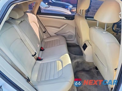 Zdjęcie 10 z 12 samochodu: 2015 VOLKSWAGEN PASSAT SE VIN:1VWBT7A30FC005124 - miniatura