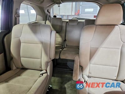 Zdjęcie 10 z 13 samochodu: 2016 HONDA ODYSSEY LX VIN:5FNRL5H29GB063448 - miniatura