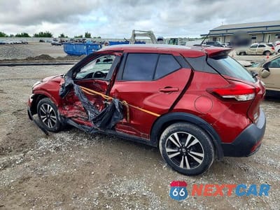 Drugie zdjęcie samochodu z przodu: 2018 NISSAN KICKS SR VIN:3N1CP5CU1JL531882 - miniatura