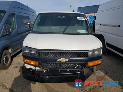 Piąte zdjęcie samochodu w środku: 2023 CHEVROLET EXPRESS G2500 VIN:1GCWGBFP5P1175337 - miniatura