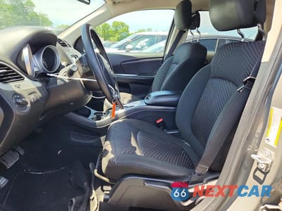 Zdjęcie 7 z 13 samochodu: 2020 DODGE JOURNEY SE VIN:3C4PDCAB5LT268196 - miniatura